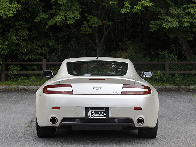 Aston Martin V8 vantage