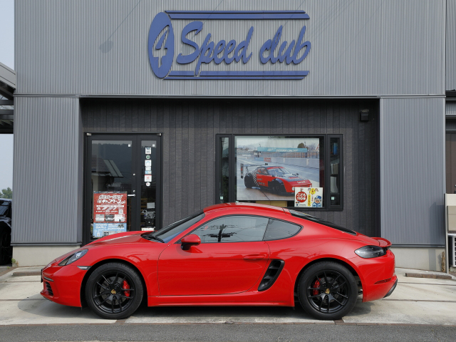 PORSCHE 718 Cayman