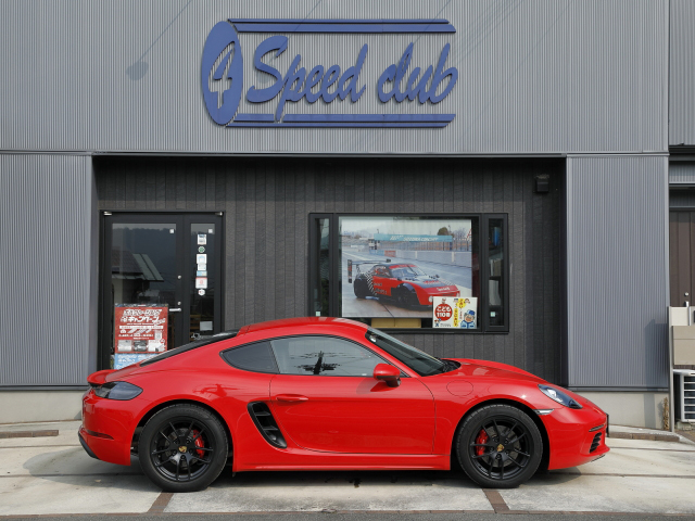 PORSCHE 718 Cayman