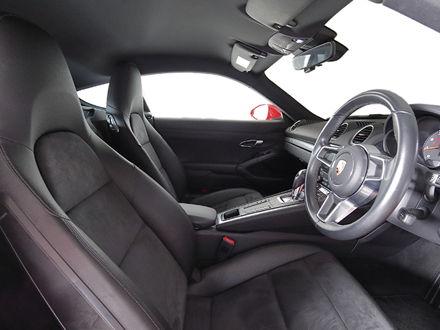 PORSCHE 718 Cayman